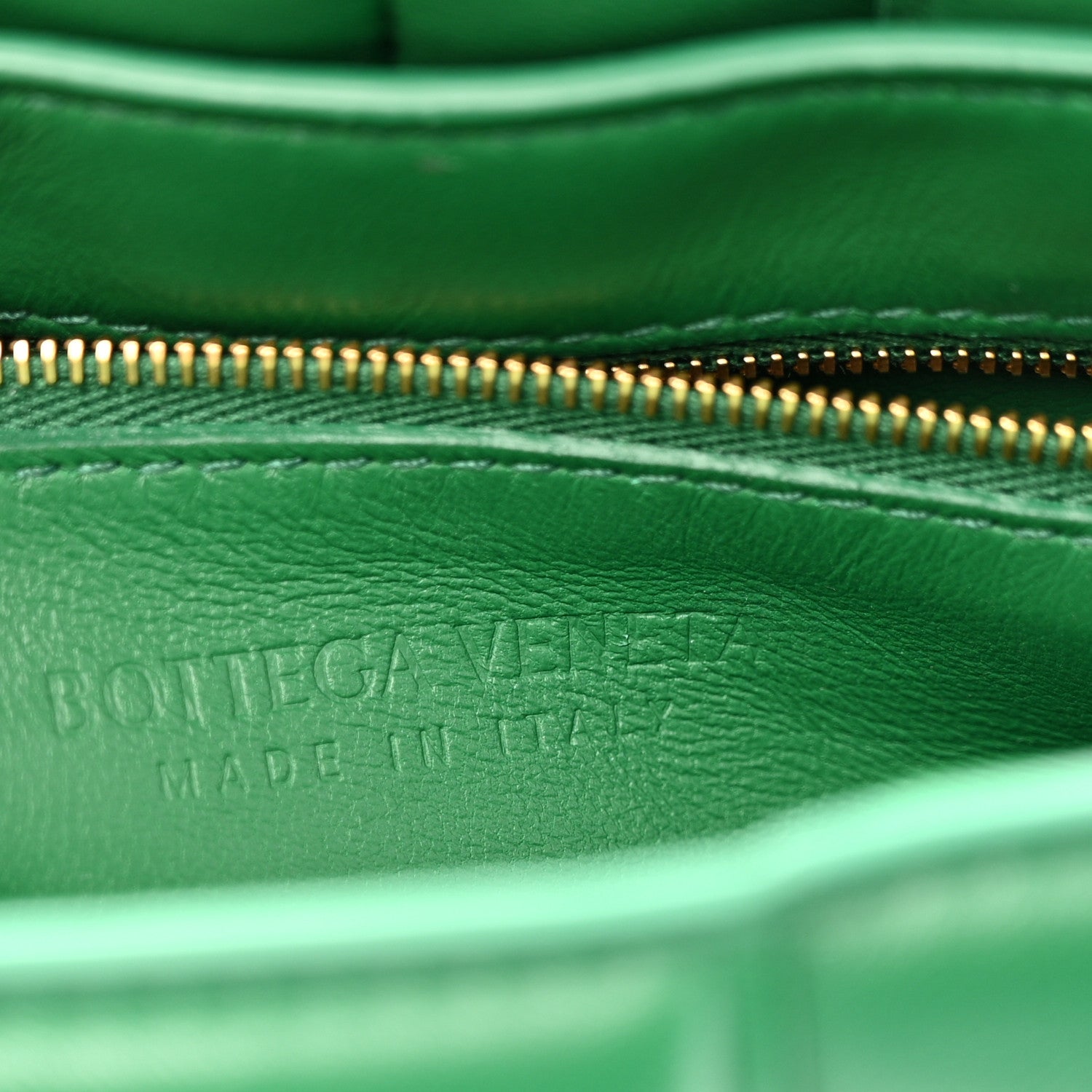 Lambskin Maxi Intreccio Padded Chain Cassette Crossbody Bag Racing Green