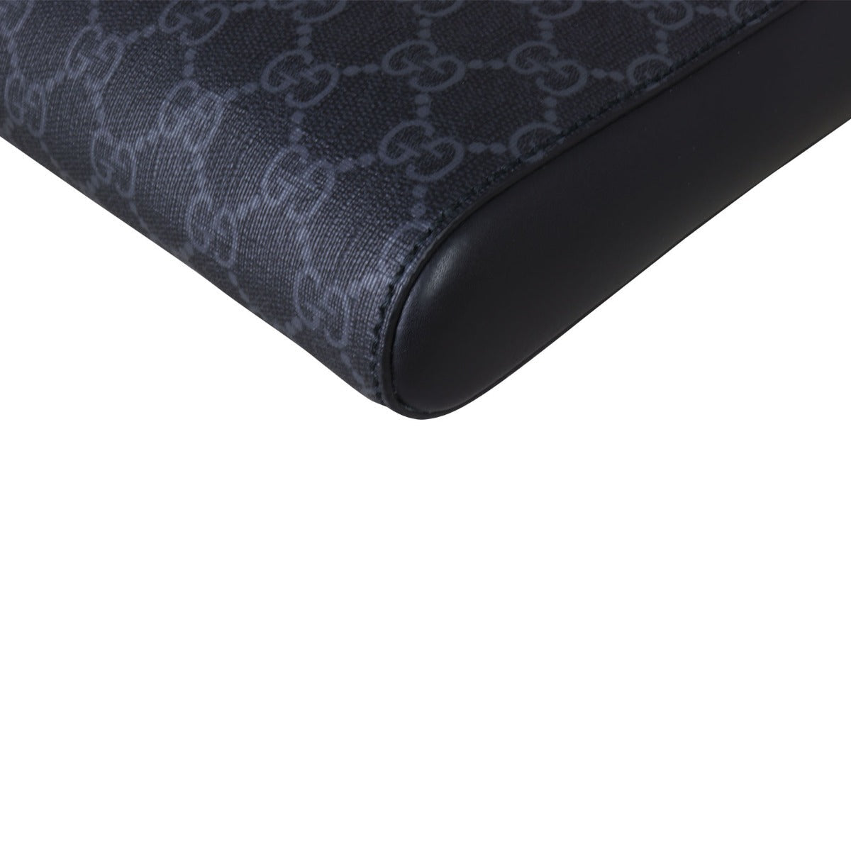 Gucci GG Supreme Messenger Bag