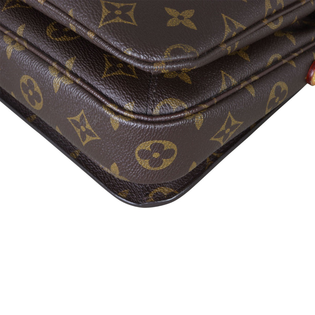 Louis Vuitton Pochette Metis Monogram
