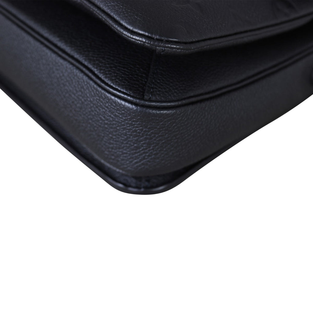 Louis Vuitton Pochette Metis Monogram Empreinte