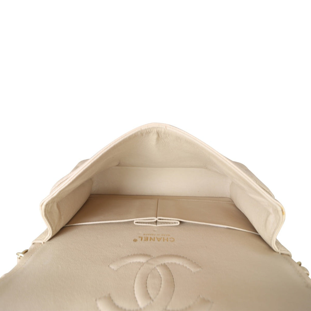 Chanel Classic Double Flap Medium | Beige Caviar
