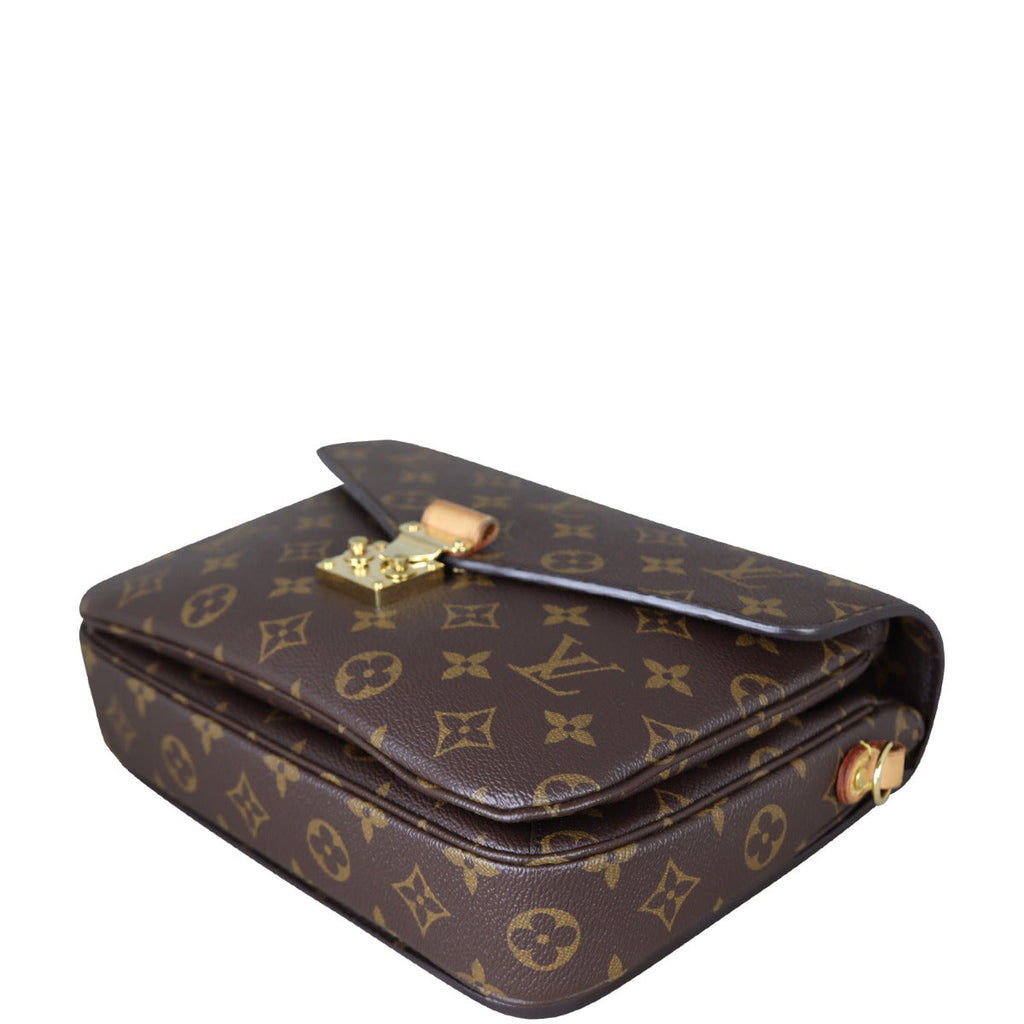 Louis Vuitton Pochette Metis Monogram