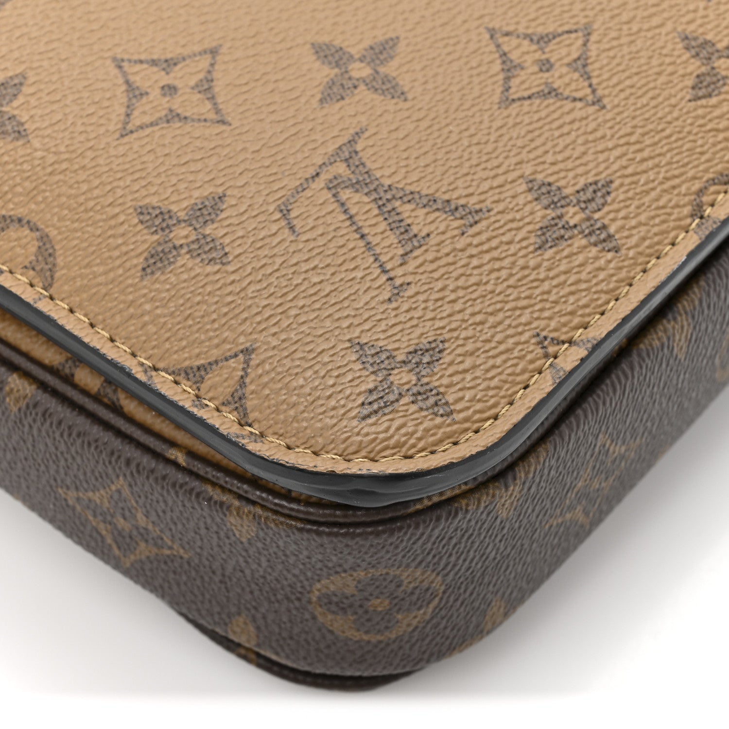 Reverse Monogram Pochette Metis
