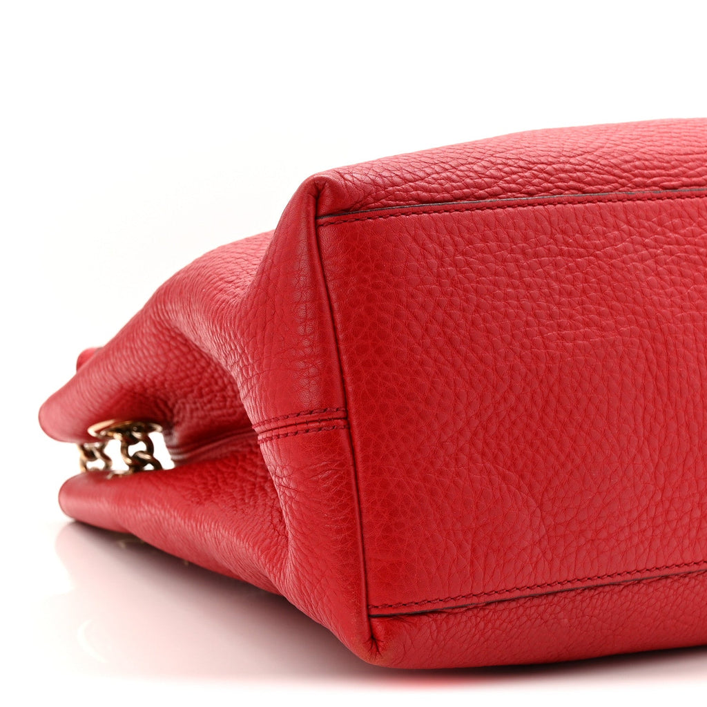 Pebbled Calfskin Medium Soho Chain Shoulder Bag Tabasco Red