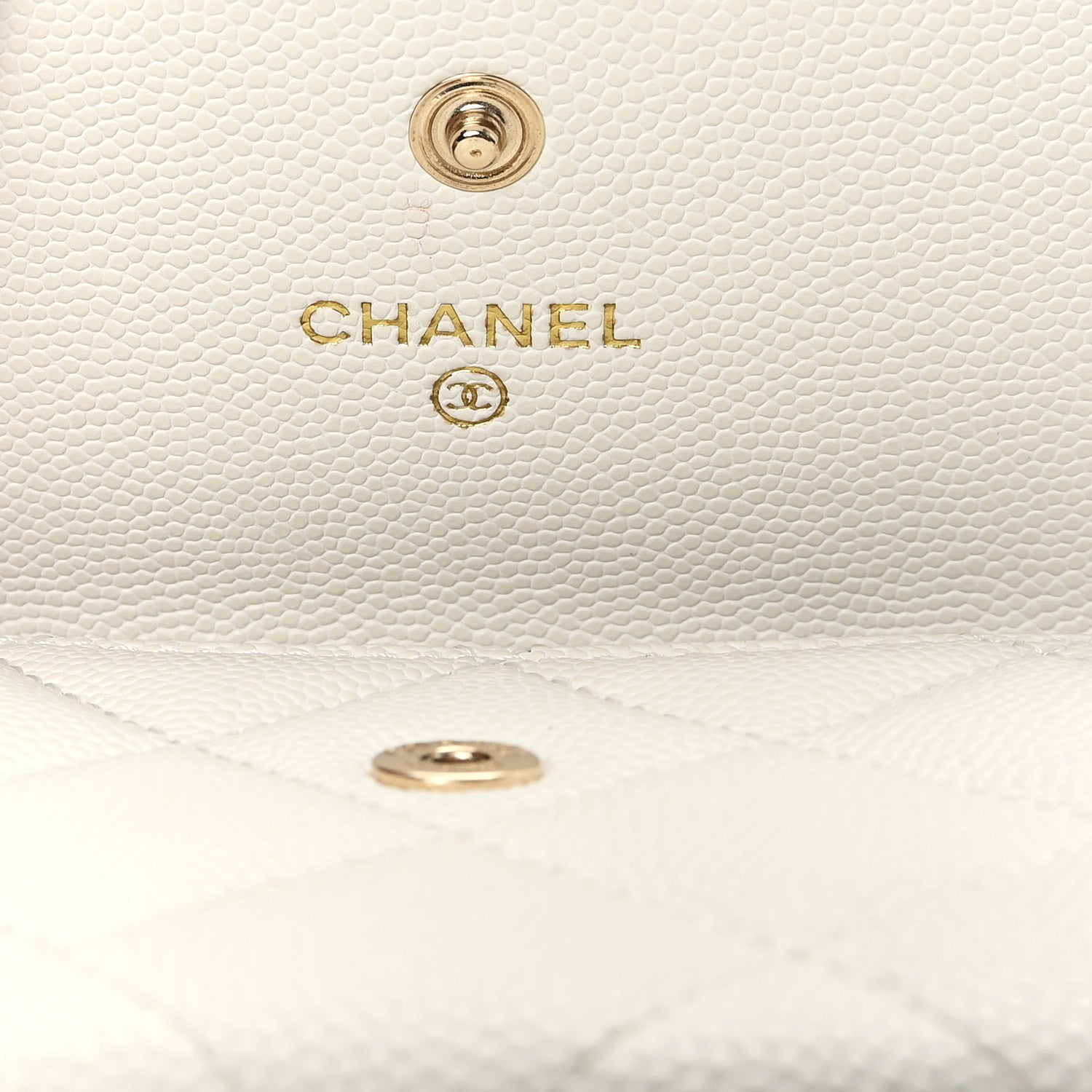 Caviar Quilted Chain CC Quilted Compact Flap  Holder White