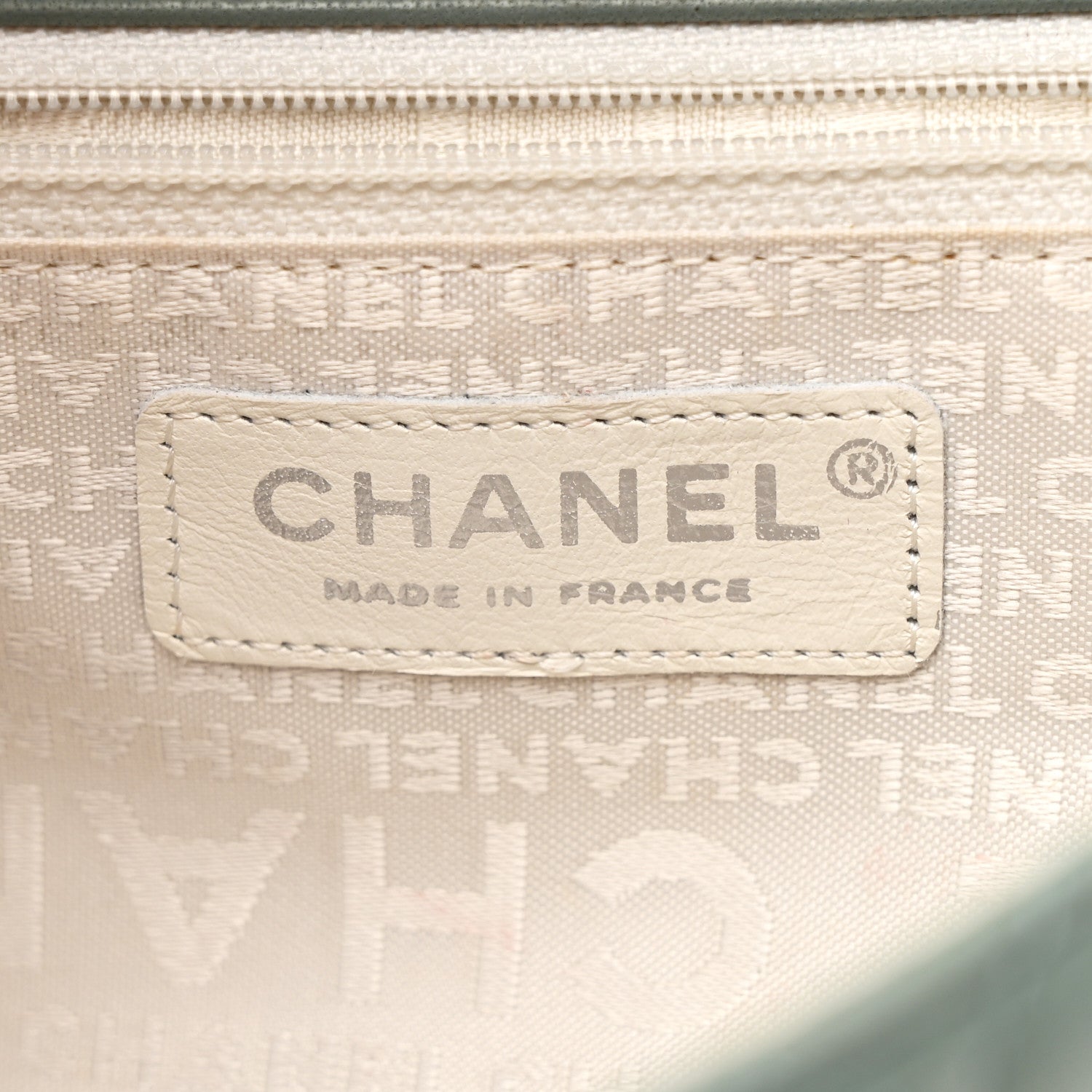 Lambskin Quilted Lady Graphic Flap Green