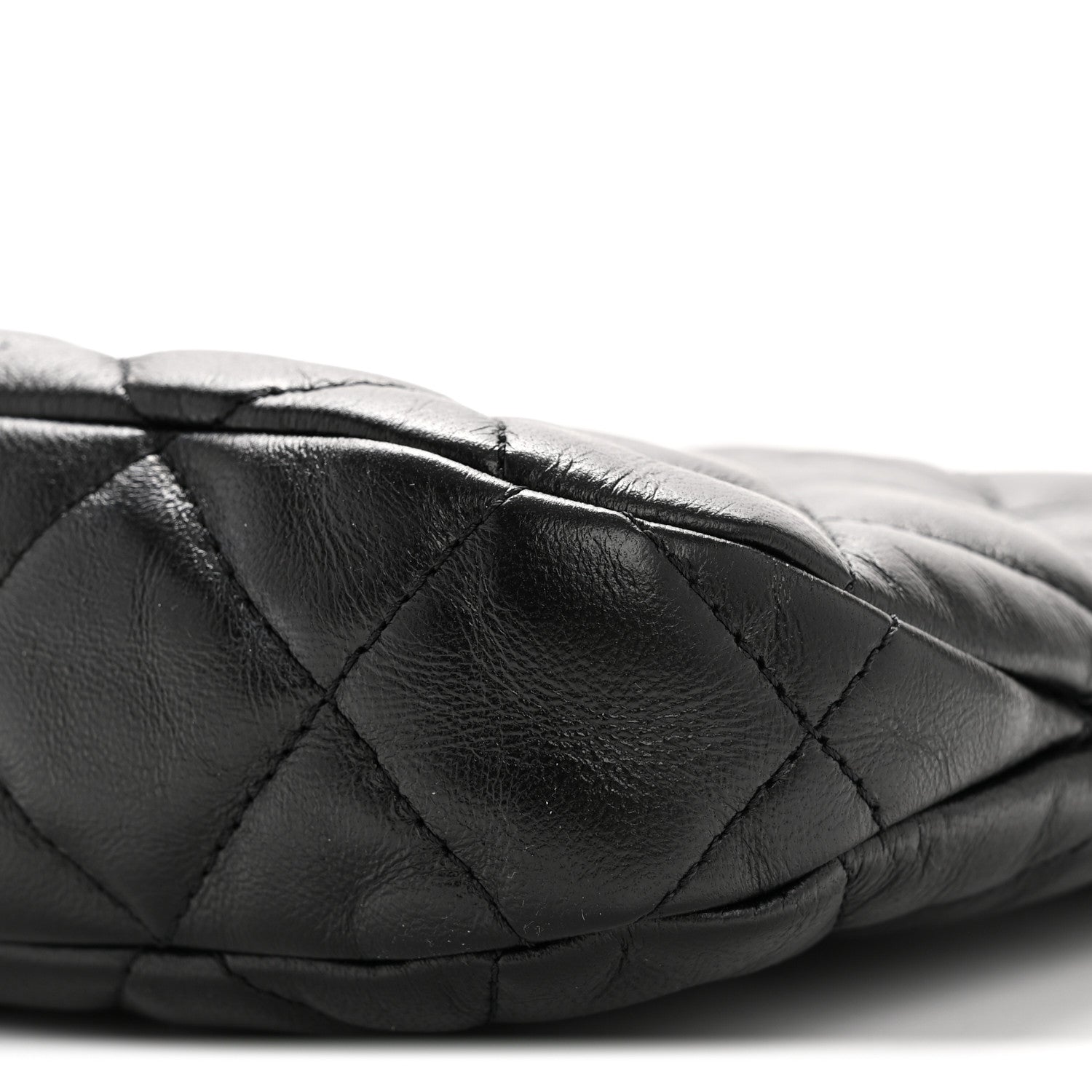 Lambskin Quilted CC Links Hobo Black