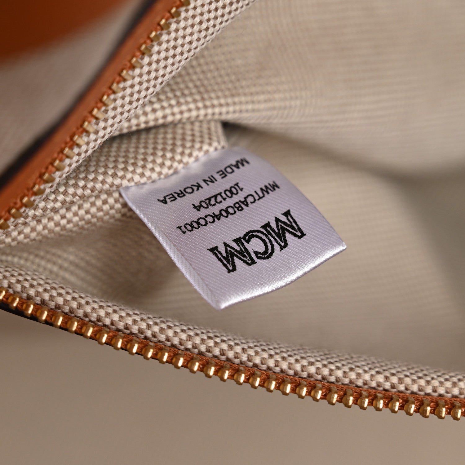 Calfskin Linen Large Munchen Tote Cognac
