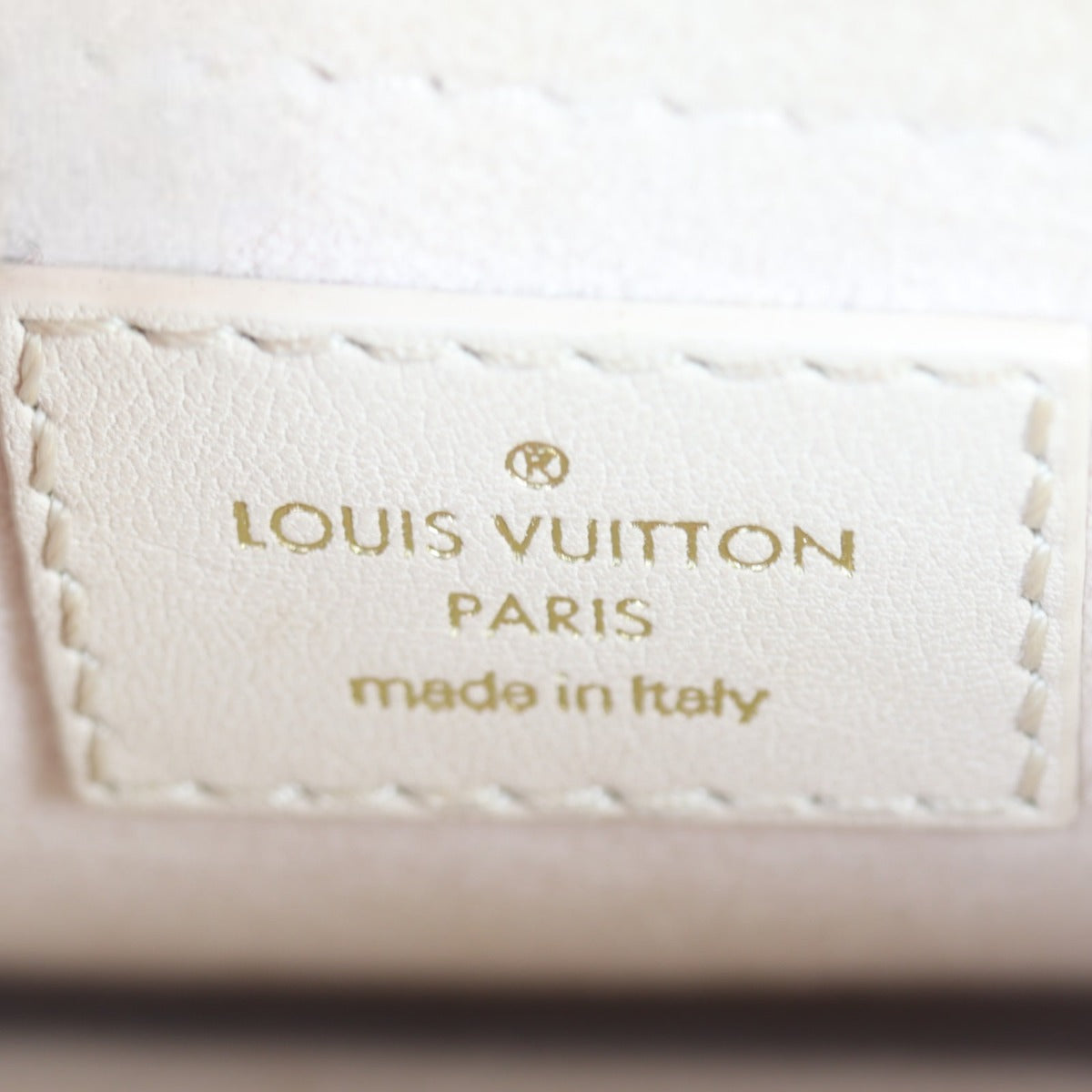 Louis Vuitton New Wave MM Chain Bag