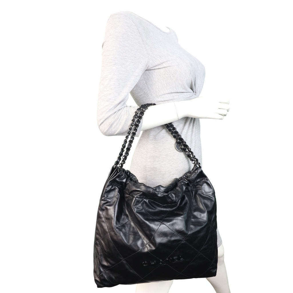Chanel 22 Hobo Medium