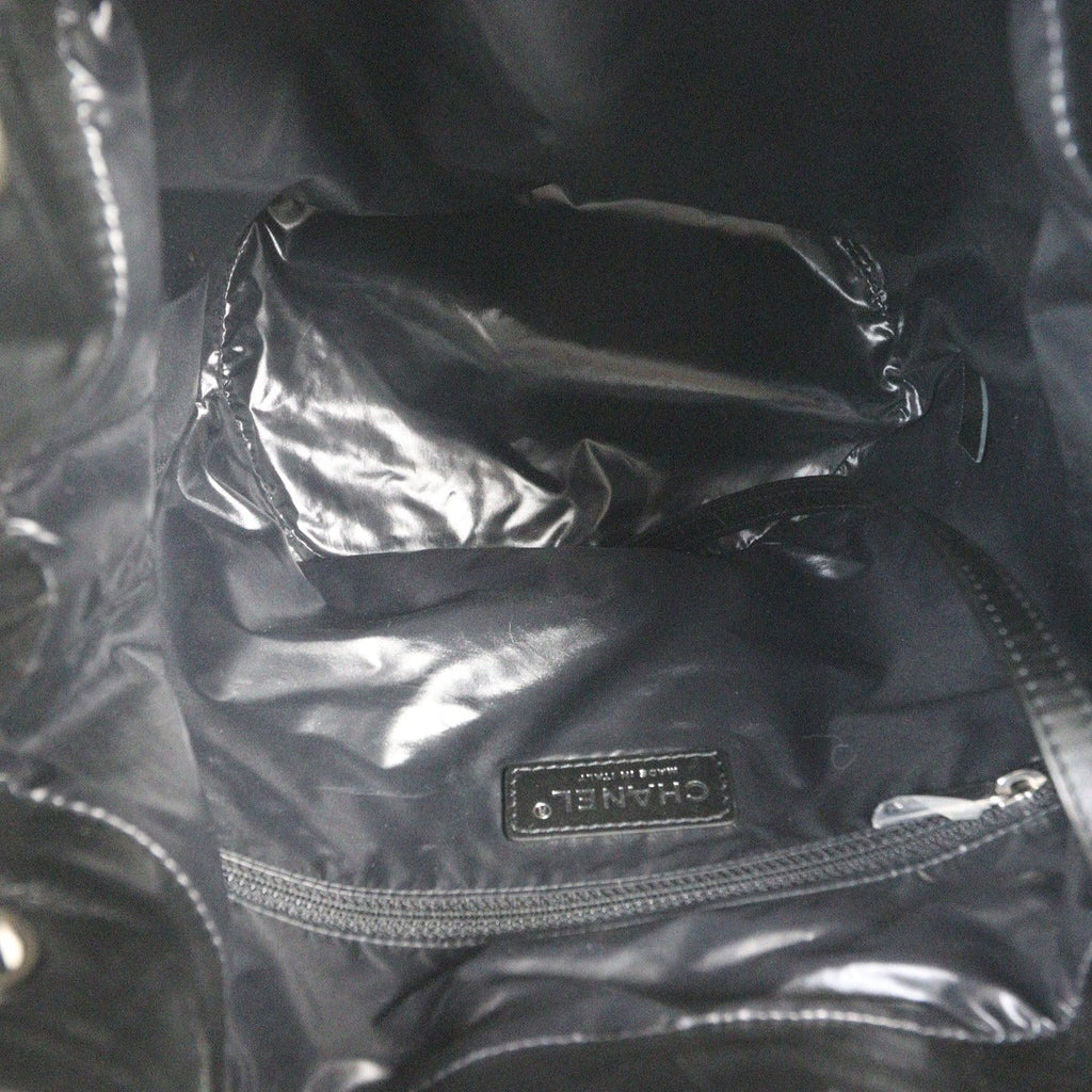 Chanel Paris-Hamburg Drawstring Wool Bucket Bag