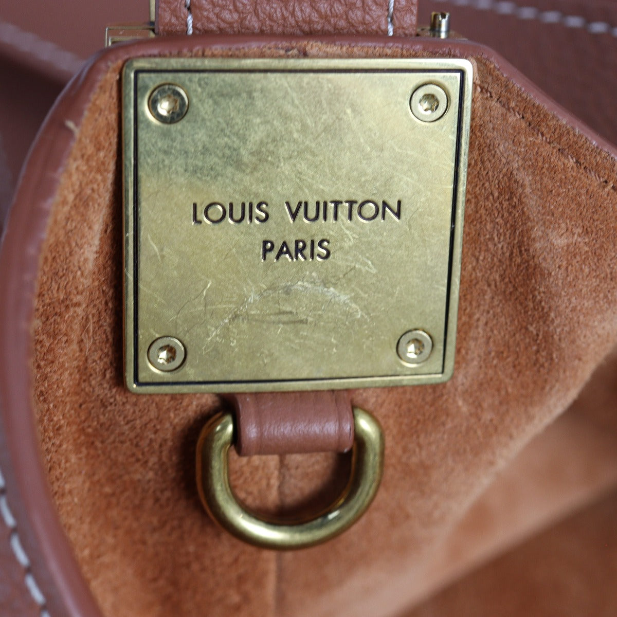 Louis Vuitton Low Key Hobo MM