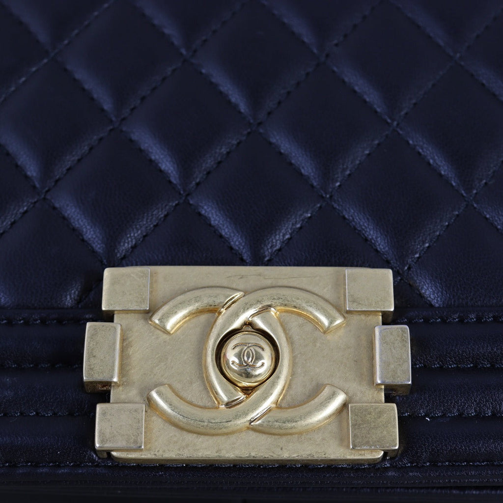 Chanel Boy Old Medium