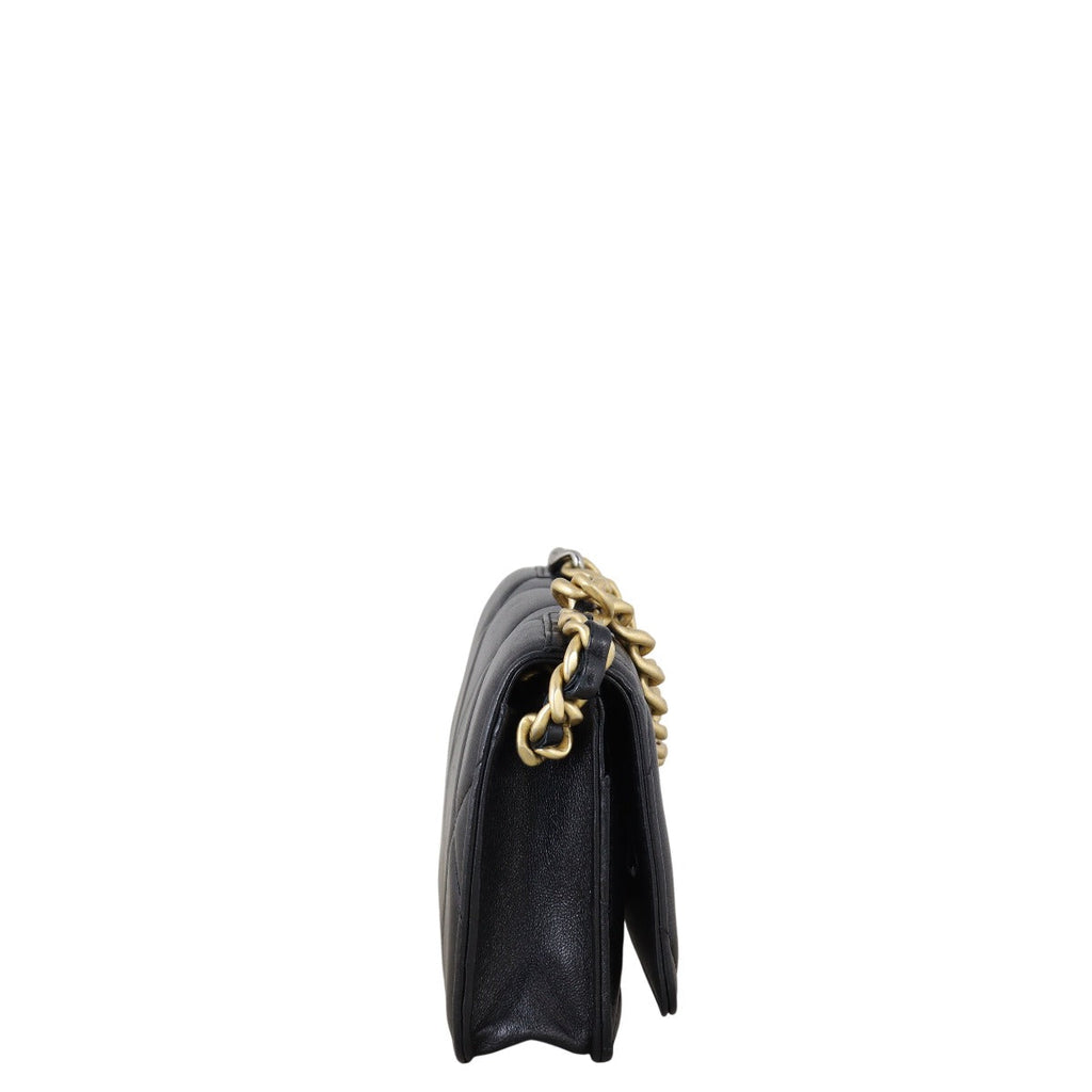 Chanel 19 Wallet On Chain