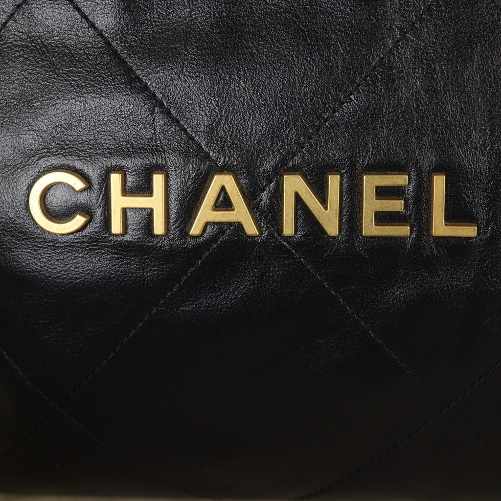 Chanel 22 Hobo Small