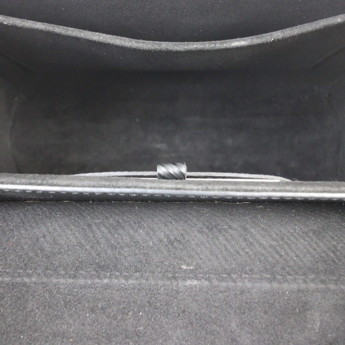 Louis Vuitton Twist Slim MM Epi