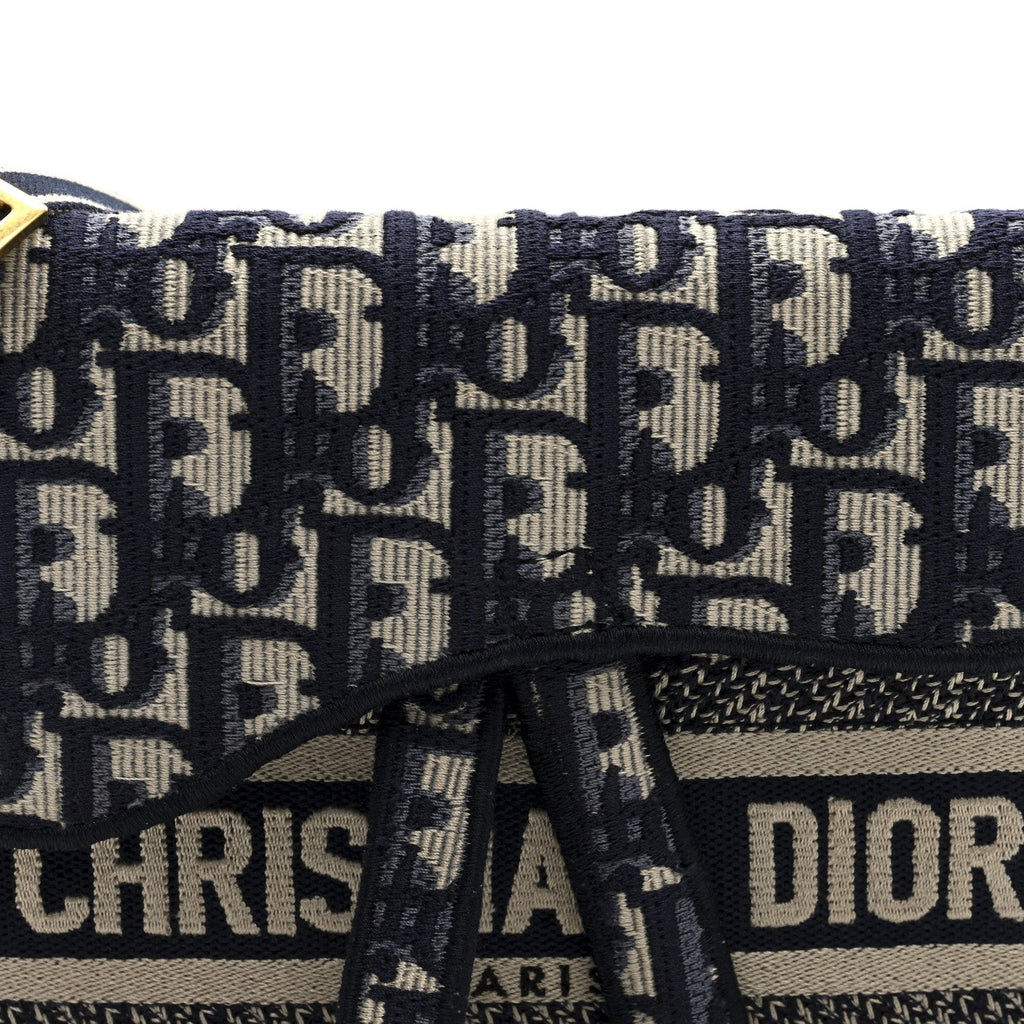 Oblique Slim Saddle Pouch Blue