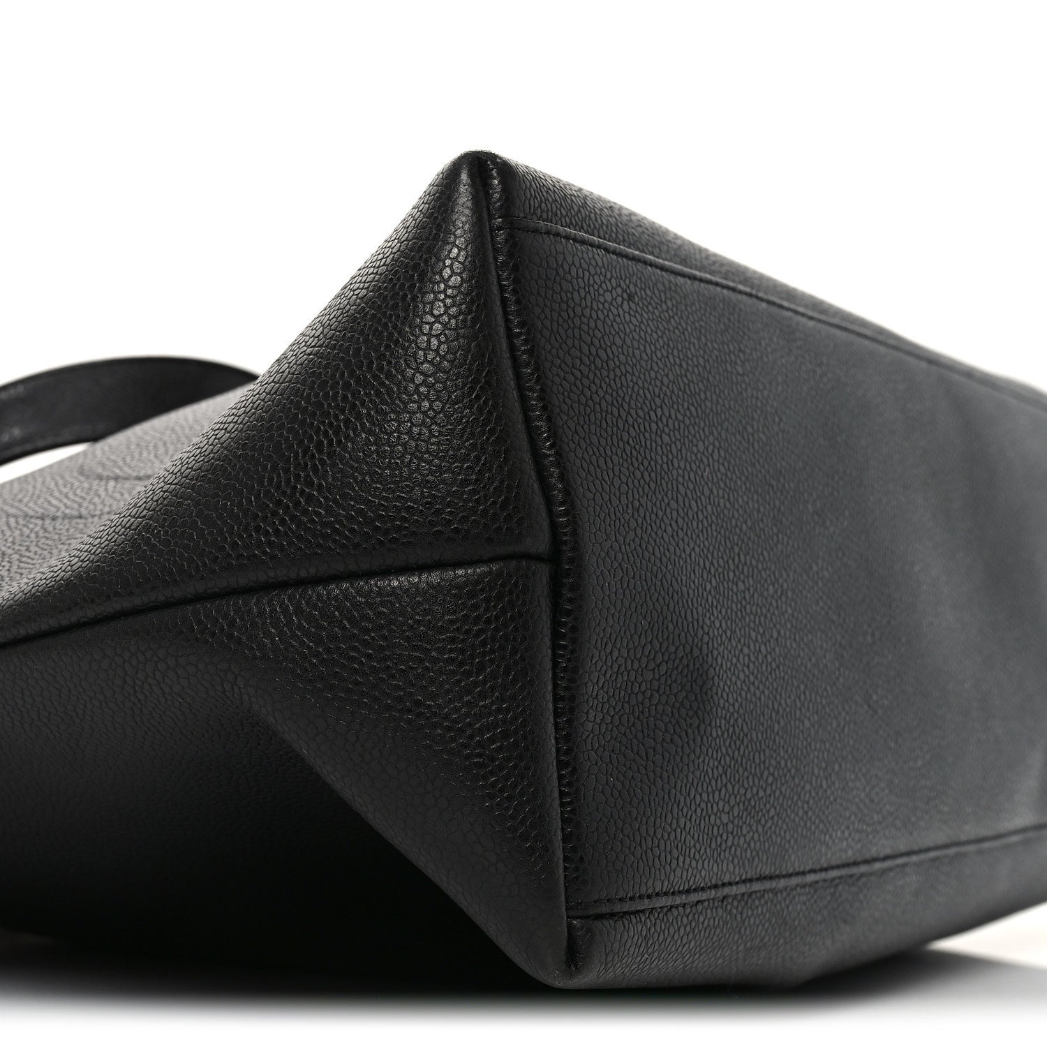 Caviar Large CC Shoulder Bag Black