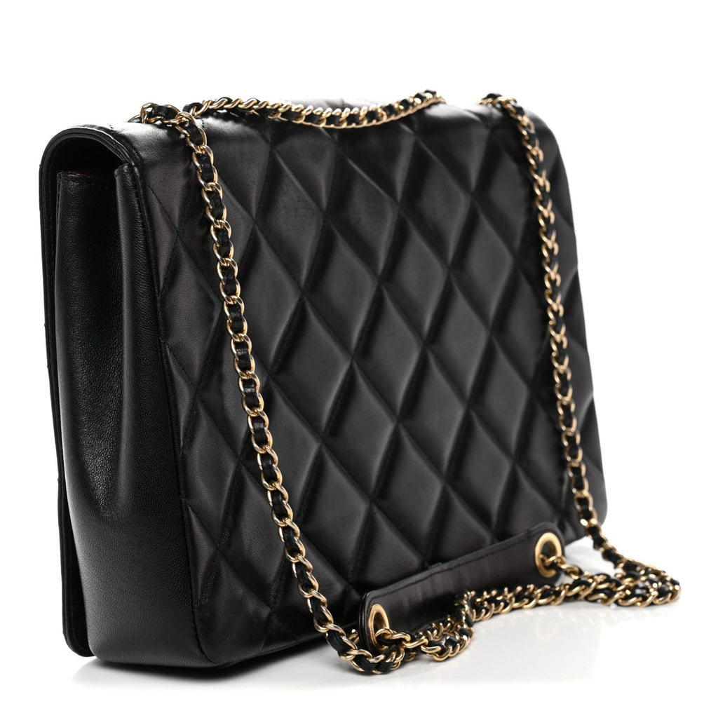 Lambskin Quilted Medium Diamond CC Flap Black