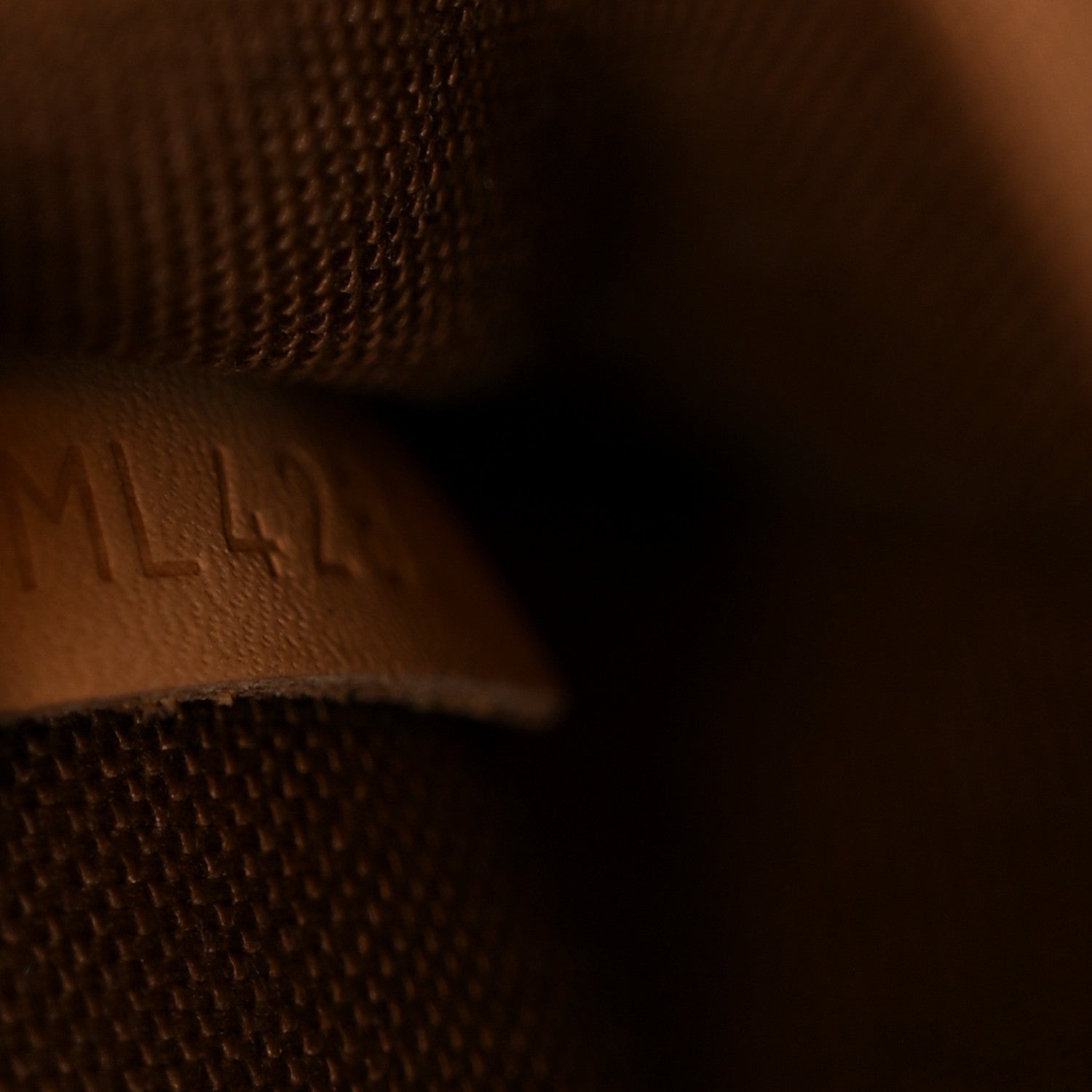 Monogram Alma BB