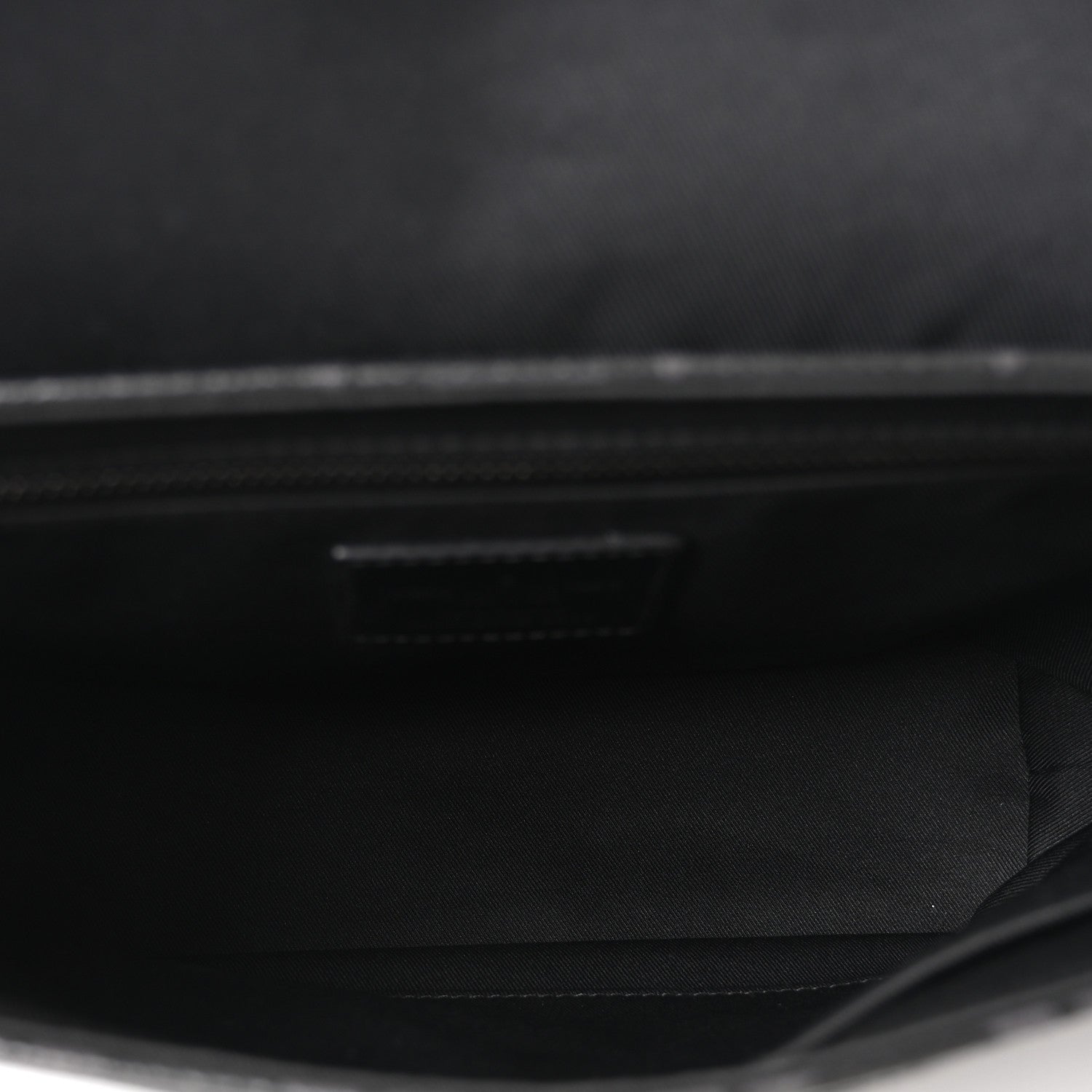 Monogram Eclipse Voyager PM Messenger