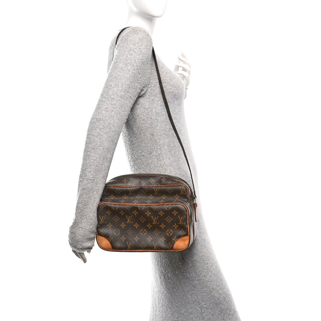 Monogram Nil 28