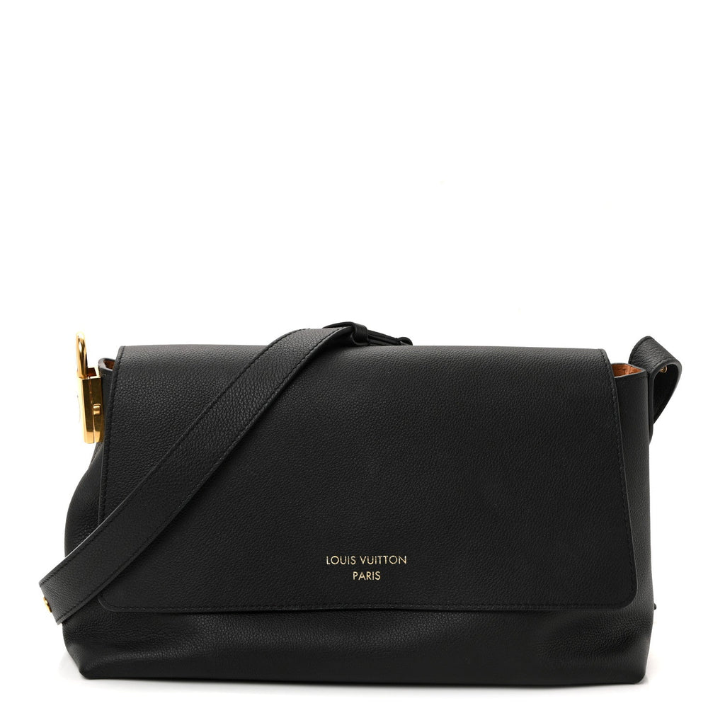 Grained Calfskin Low Key Messenger Black