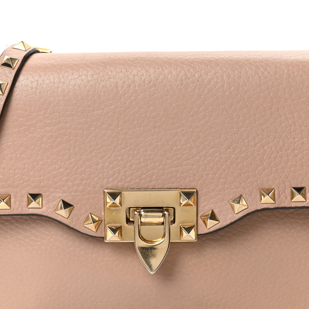 Pebbled Calfskin Medium Rockstud Flip Lock Crossbody Bag Skin Sorbet