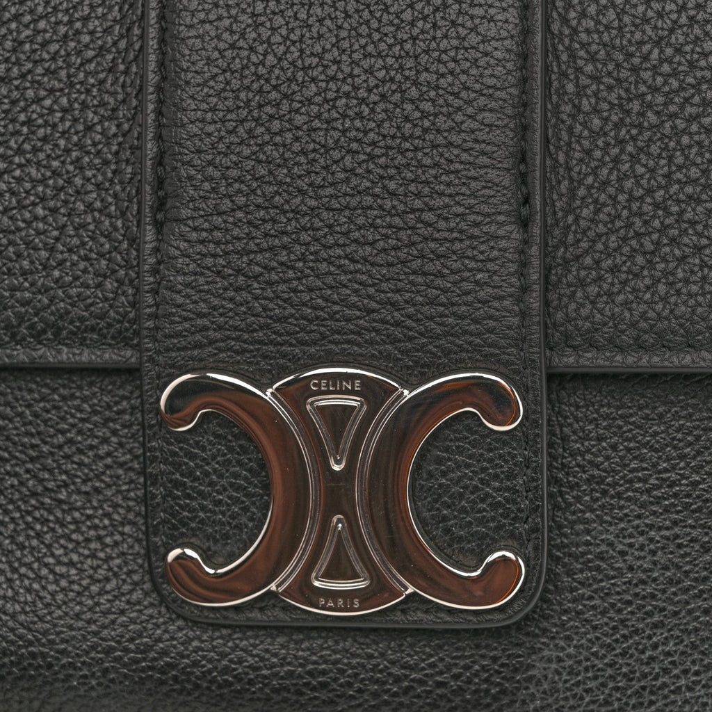 Supple Calfskin Teen Victoire Black