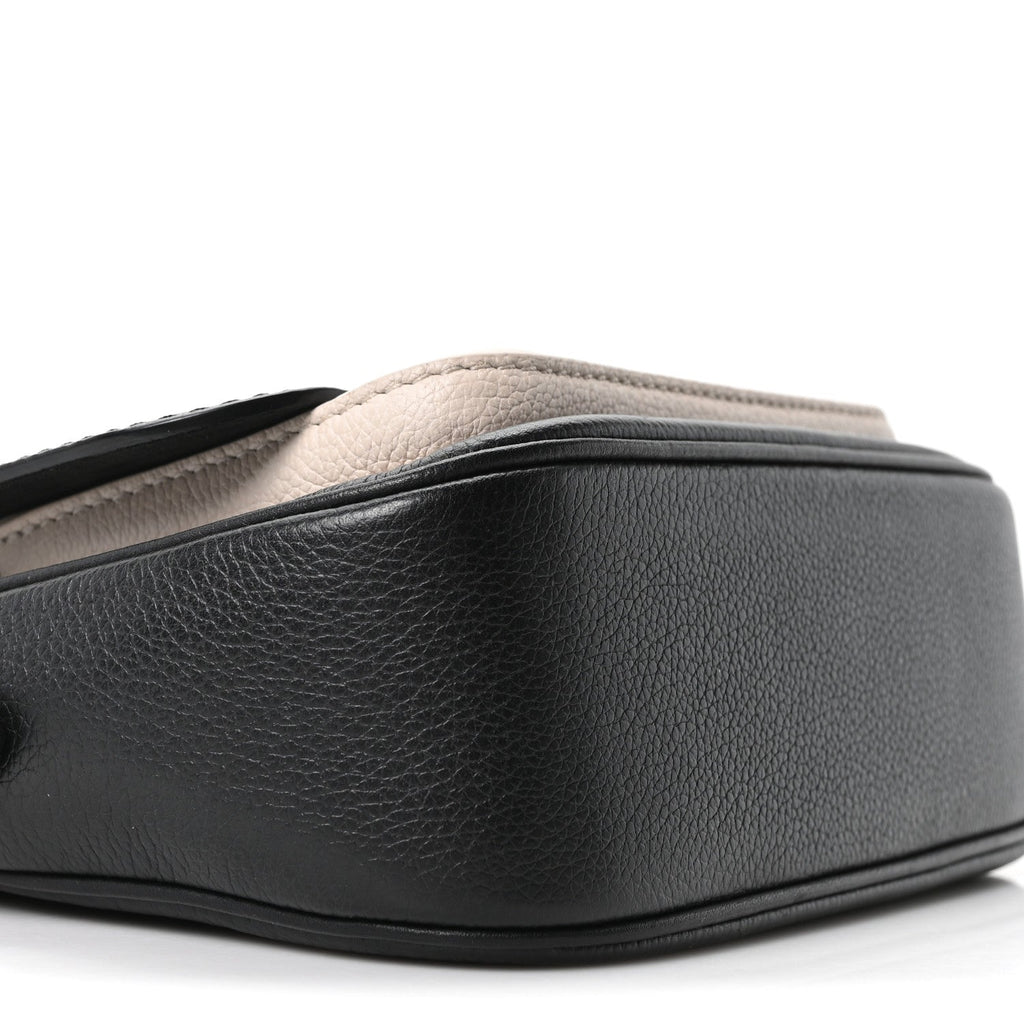 Grained Calfskin Lockme Tender Black