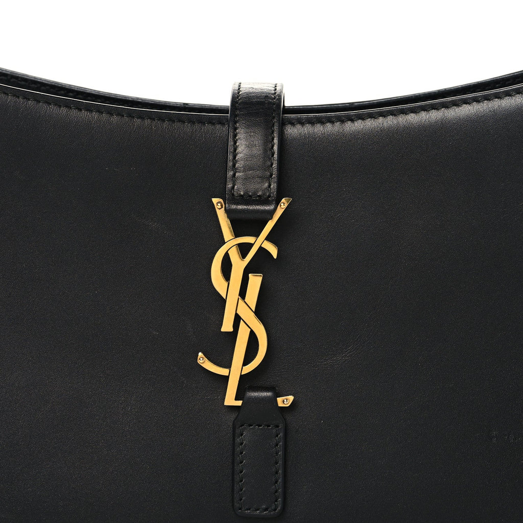 Smooth Calfskin Le 5 A 7 Hobo Black