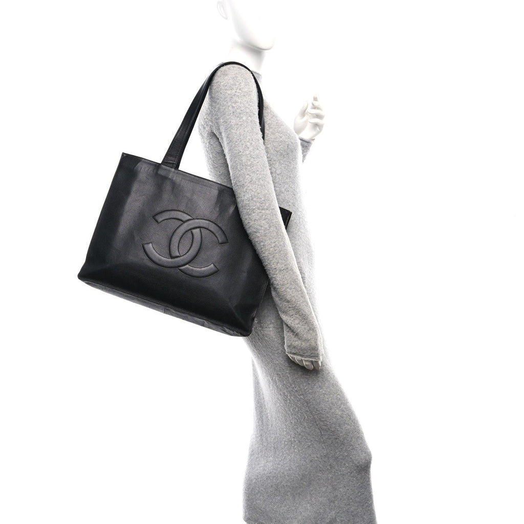 Caviar CC Tote Black