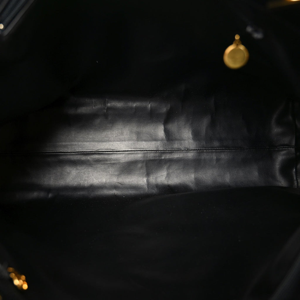 Caviar Large CC Shoulder Bag Black