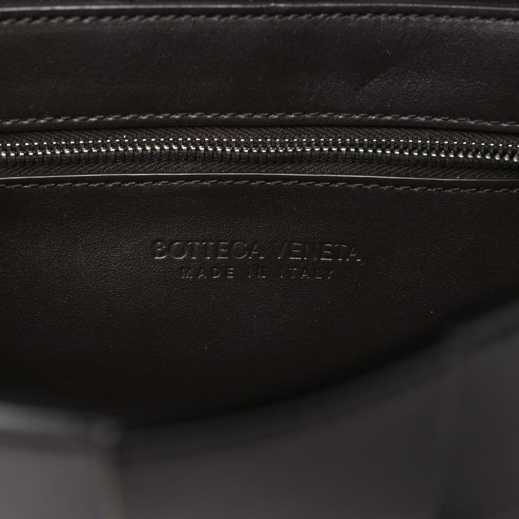 Calfskin Maxi Intrecciato Versatile Cassette Bag Brown