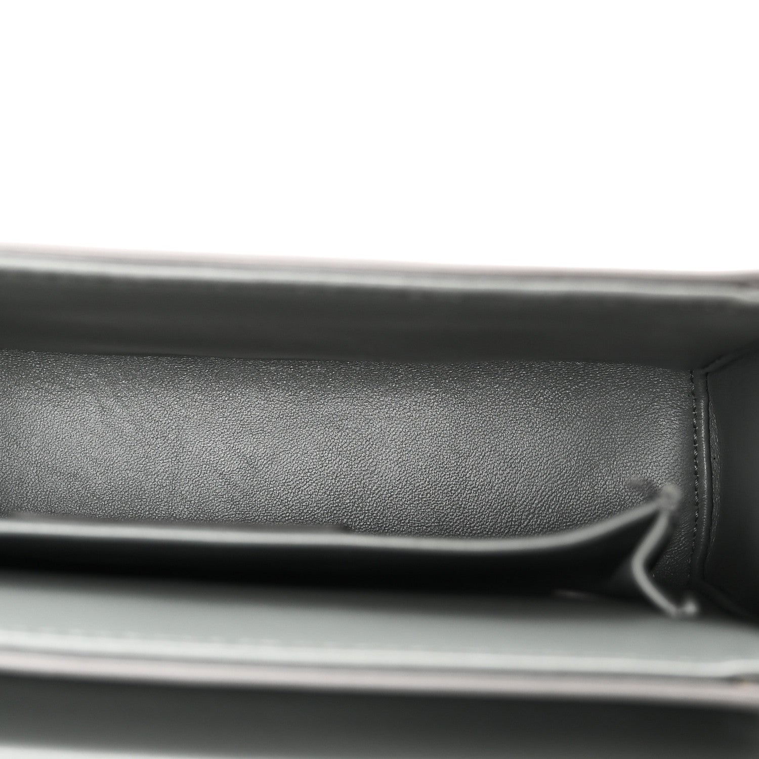 Box Calfskin 30 Montaigne Box Bag Stone Grey