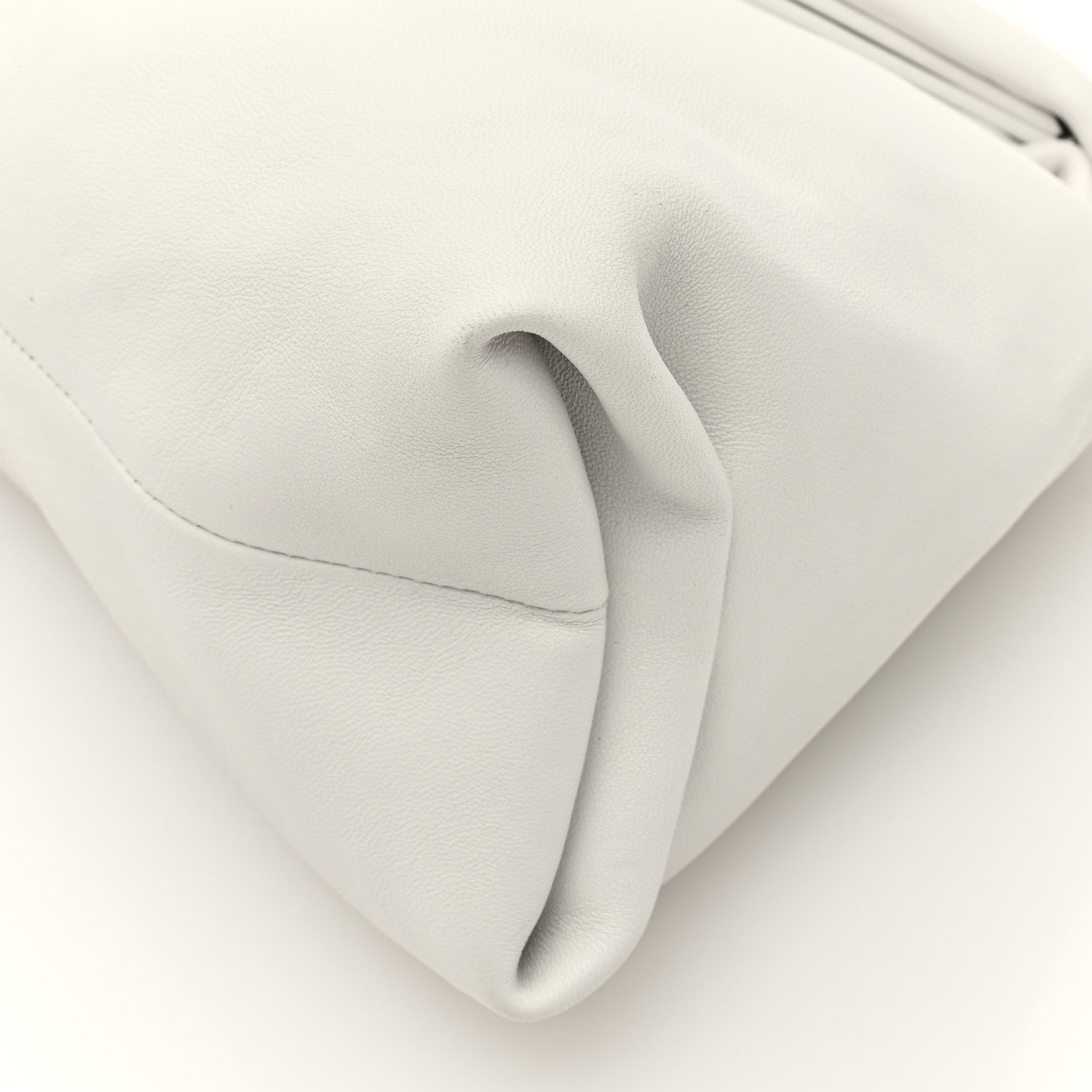 Lambskin BV Trine Clutch Bianco