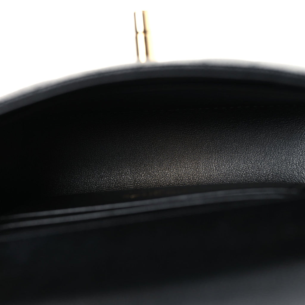 Caviar Quilted Coco Handle Clutch With Chain Black