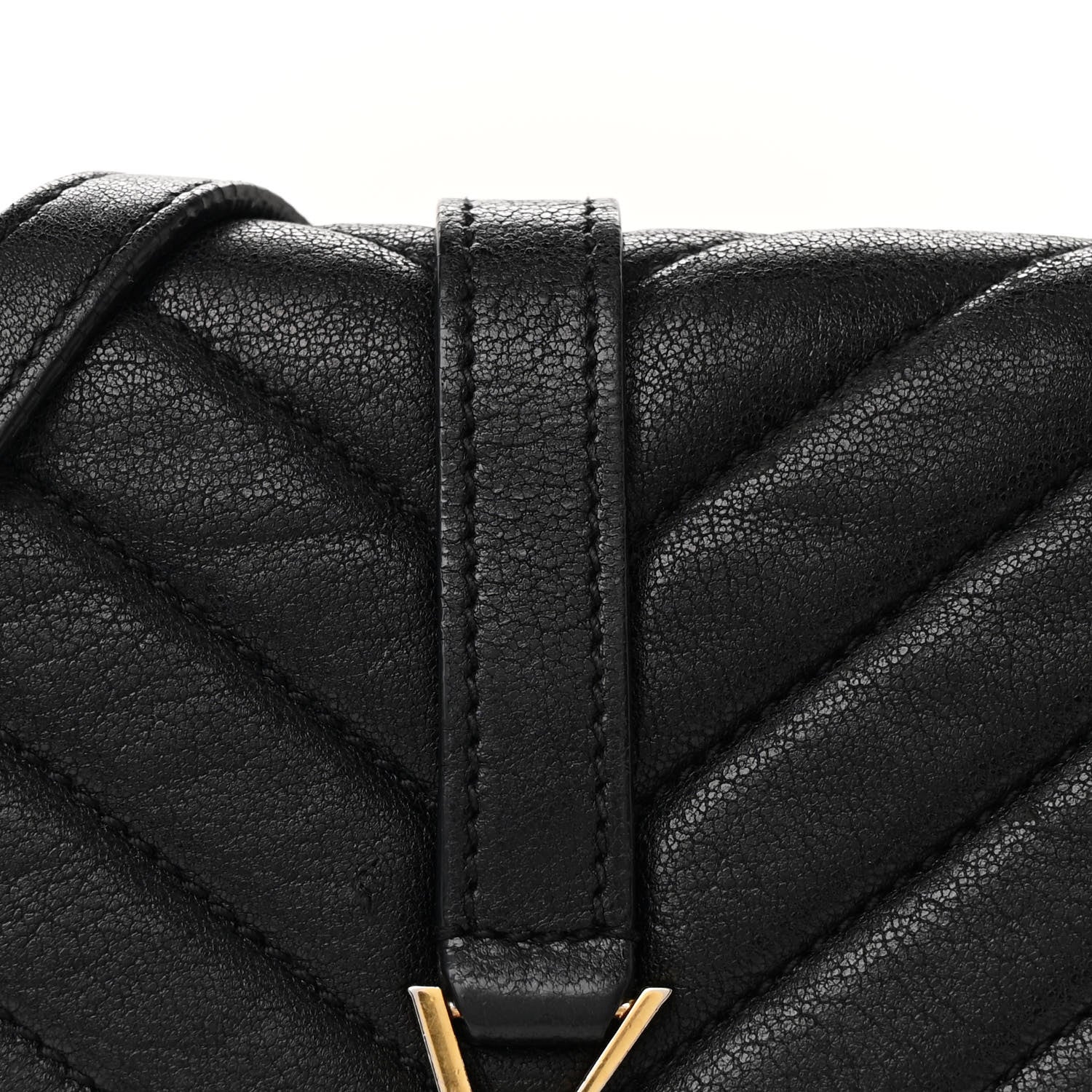 Sheepskin Matelasse Chevron Monogram College Chain Wallet Black