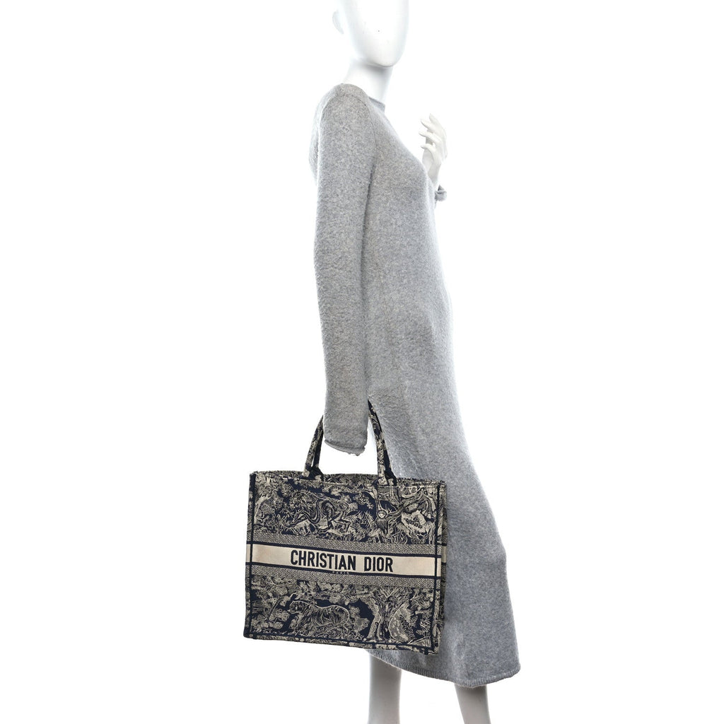 Canvas Embroidered Large Dioriviera Toile De Jouy Reverse Book Tote Blue