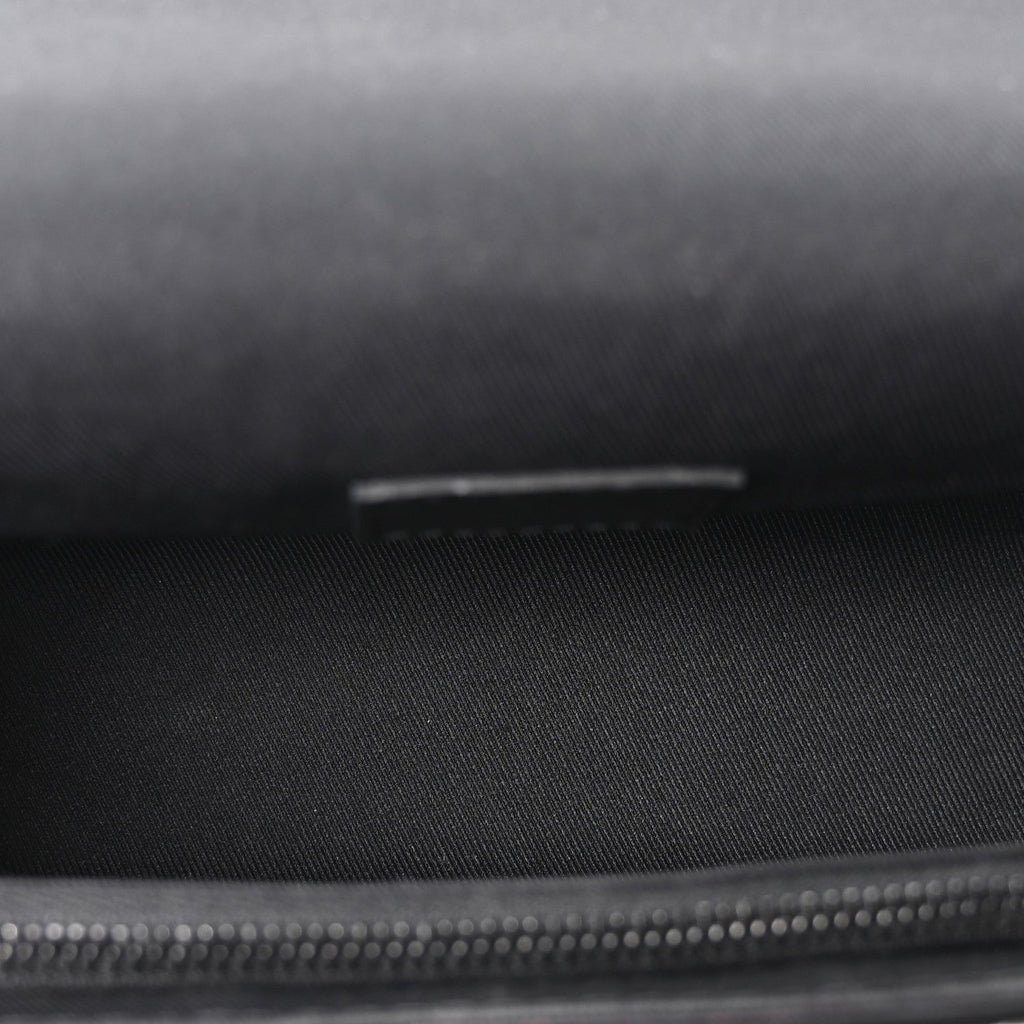 Taurillon Monogram Steamer Wearable Wallet Black