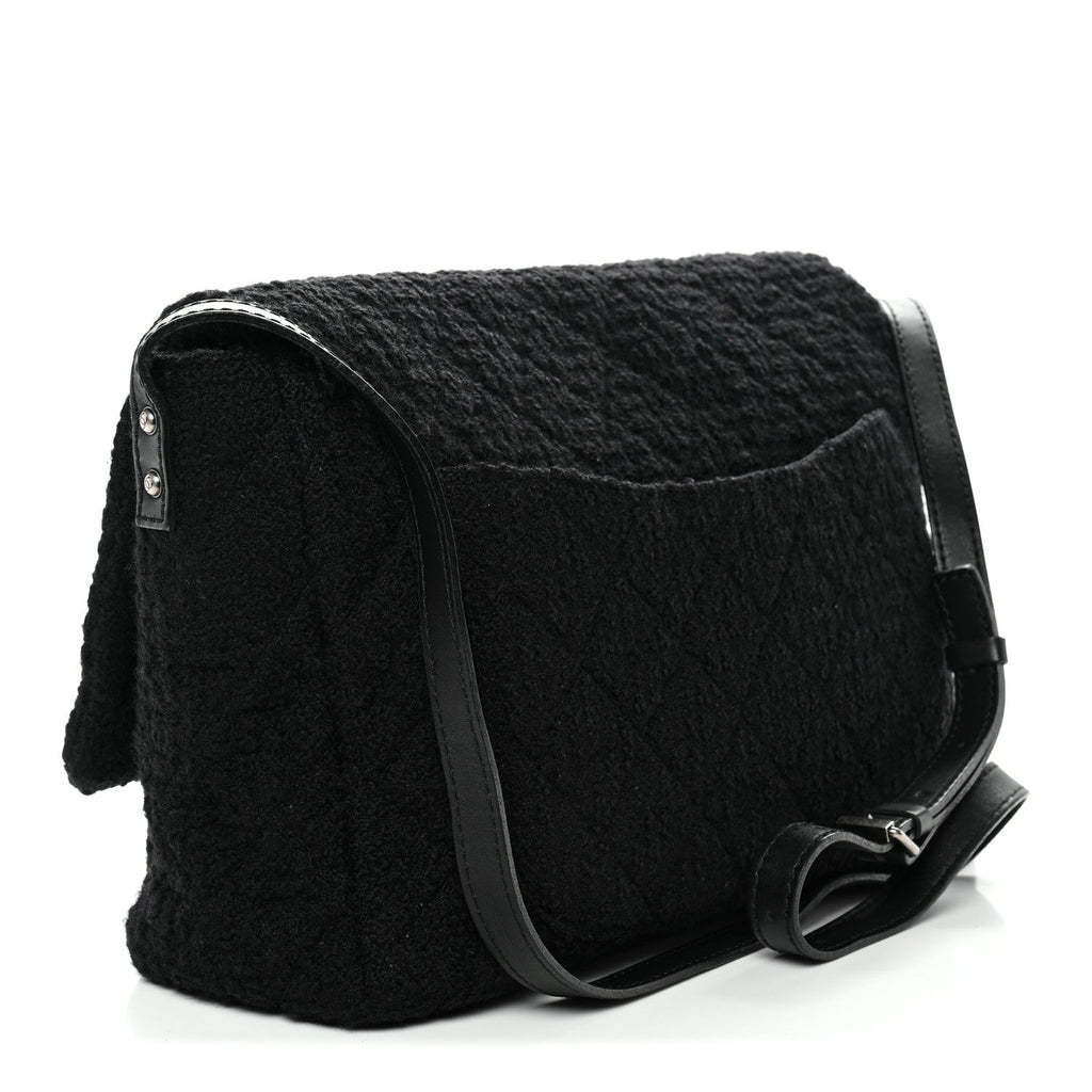 Easy Tweed Jumbo Reissue Messenger Flap Black