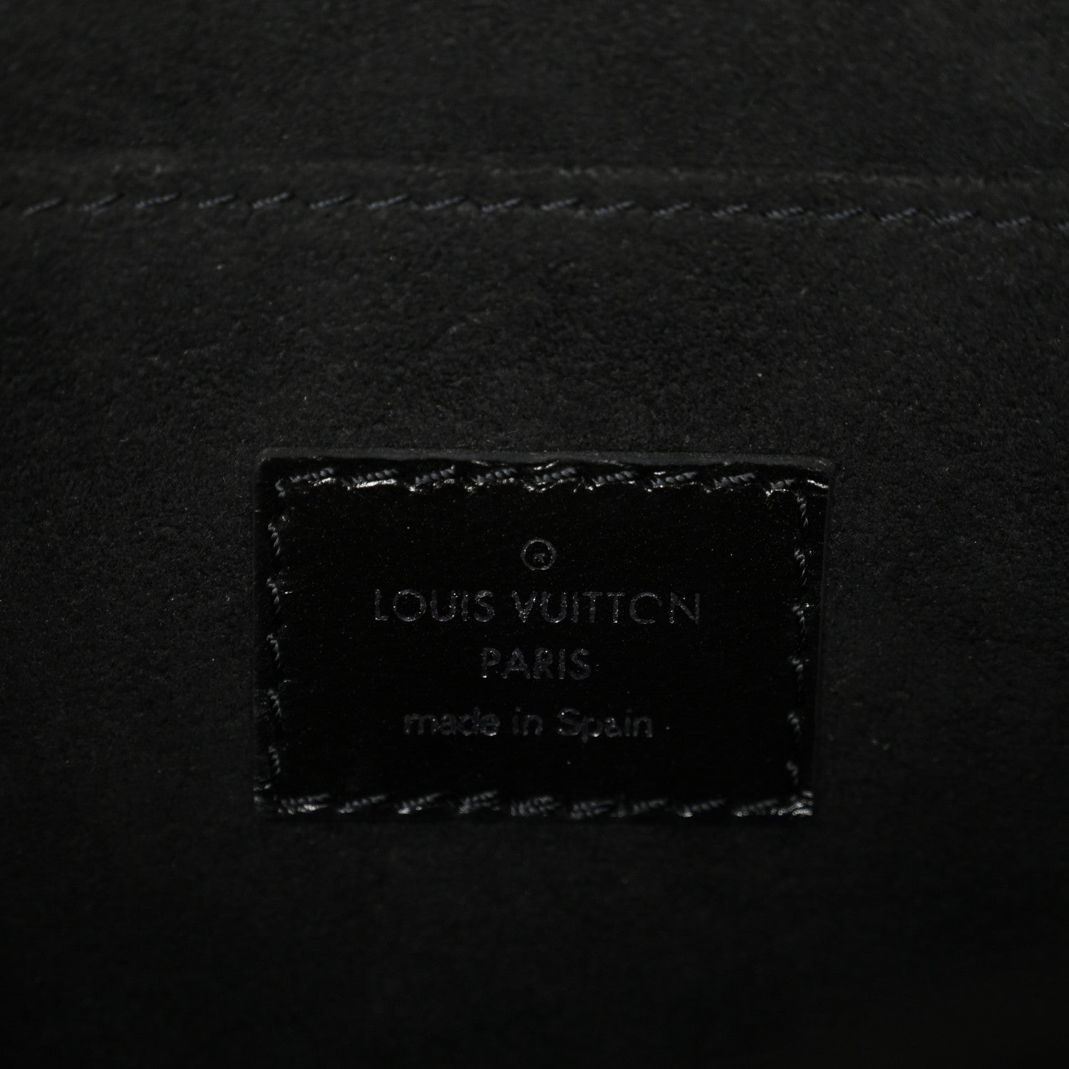 Reverse Monogram Giant Dauphine MM