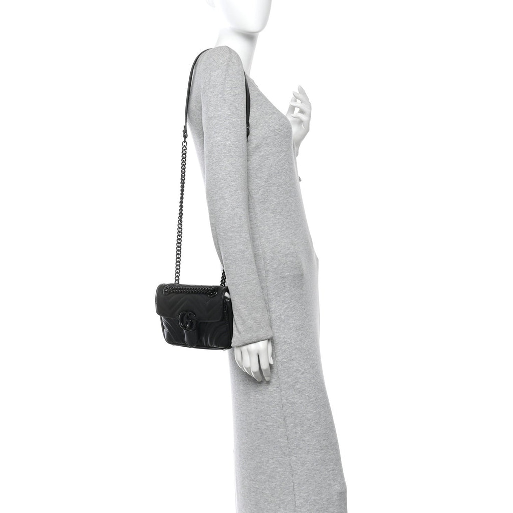 Calfskin Matelasse Monochrome Mini GG Marmont Shoulder Bag Black