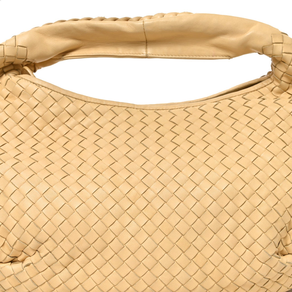Nappa Intrecciato Medium Belly Veneta Hobo Banane