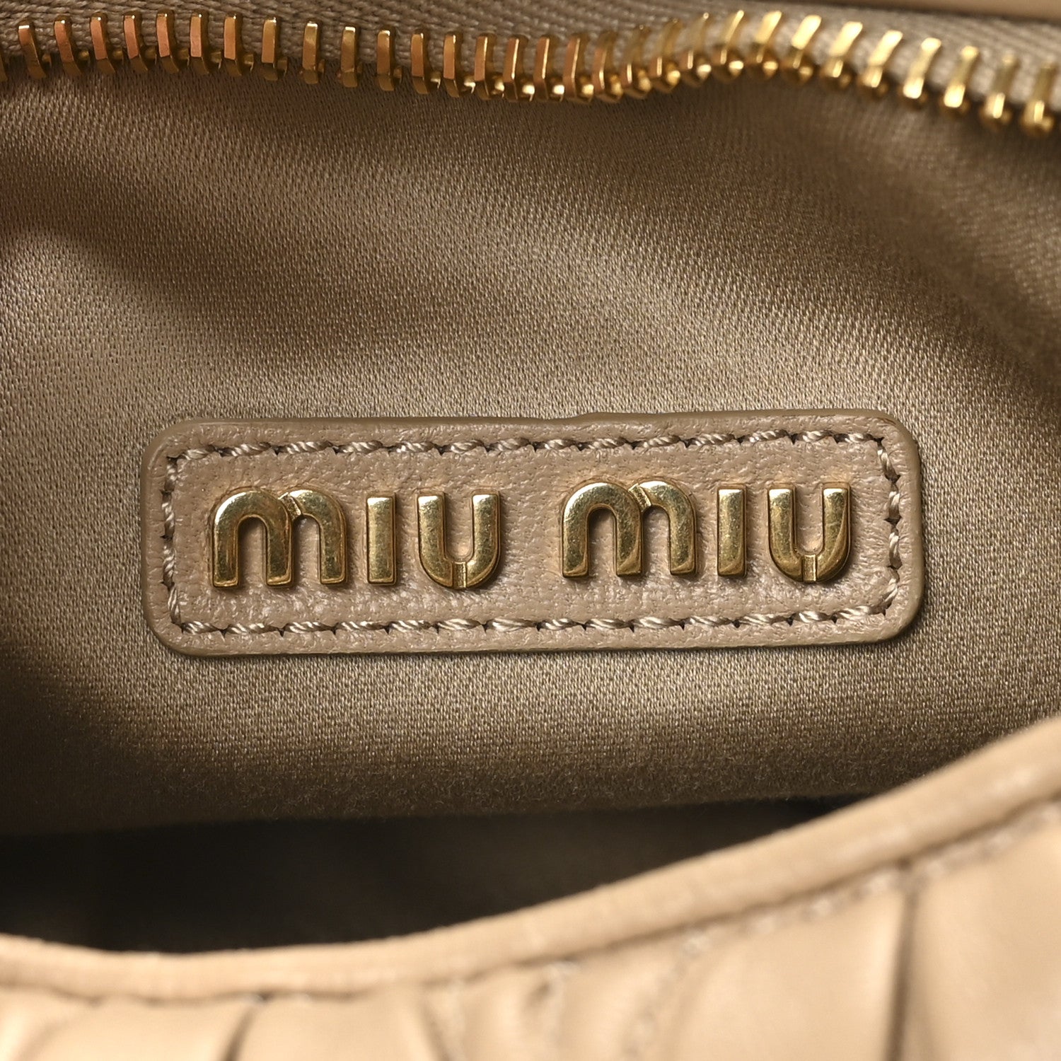 Nappa Matelasse Small Wander Hobo Sabbia