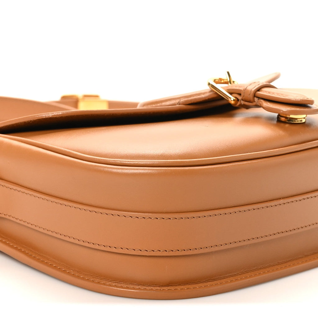Box Calfskin Medium Bobby Flap Camel