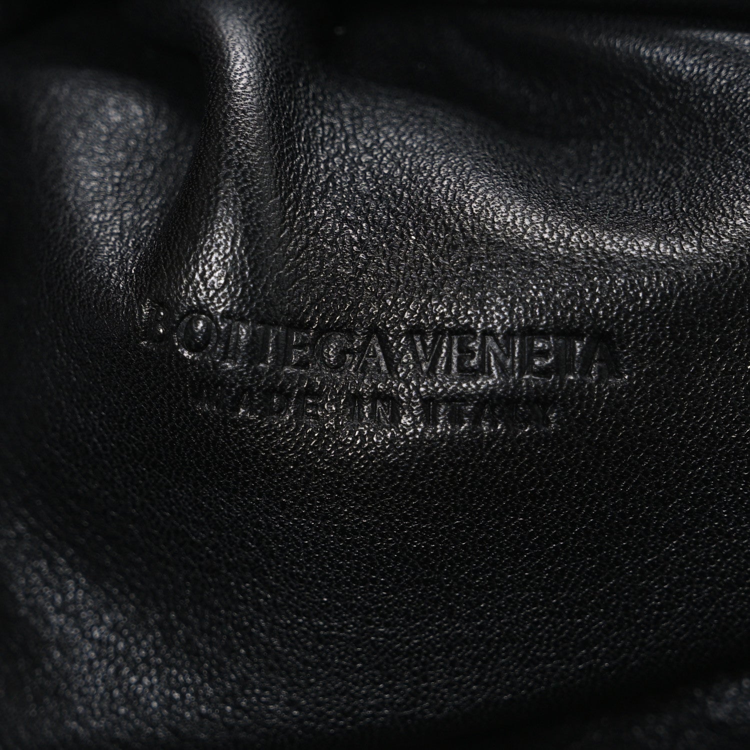 Butter Calfskin The Mini Pouch Black