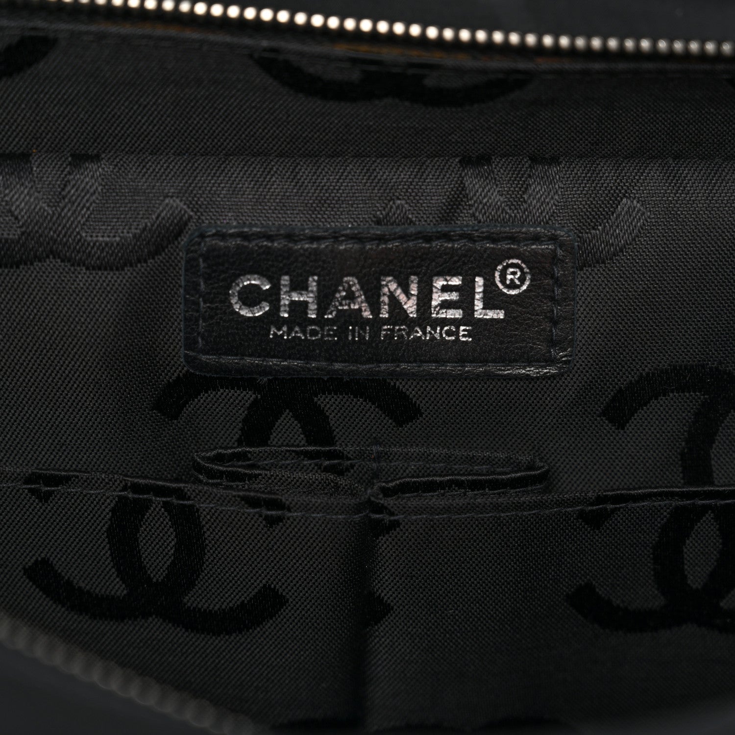Nylon Square Quilted Flap Black