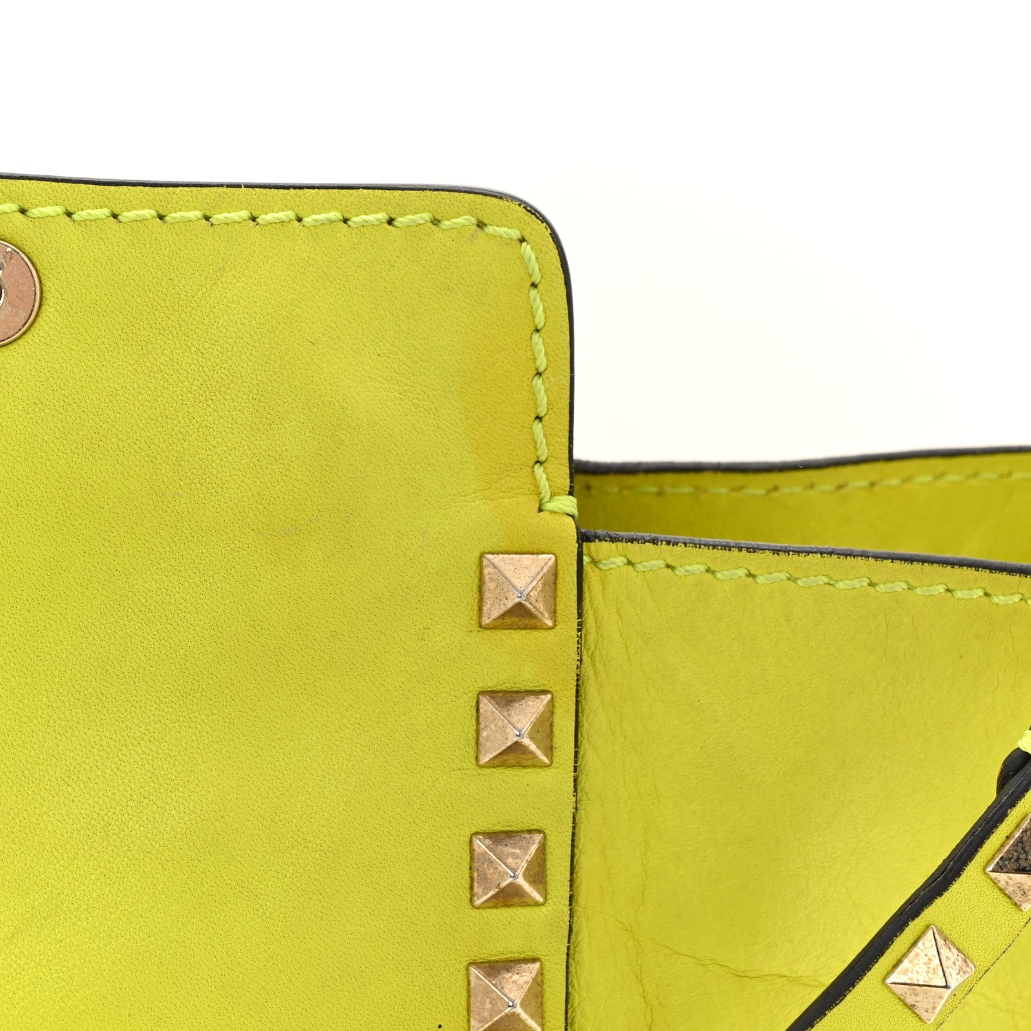Vitello Medium Rockstud Tote Yellow Fluo