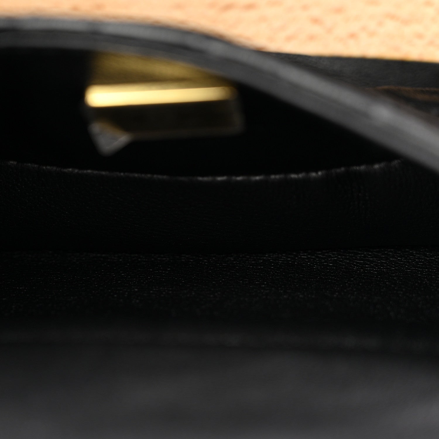 Beech Wood Lambskin Round CC Vanity Case Black